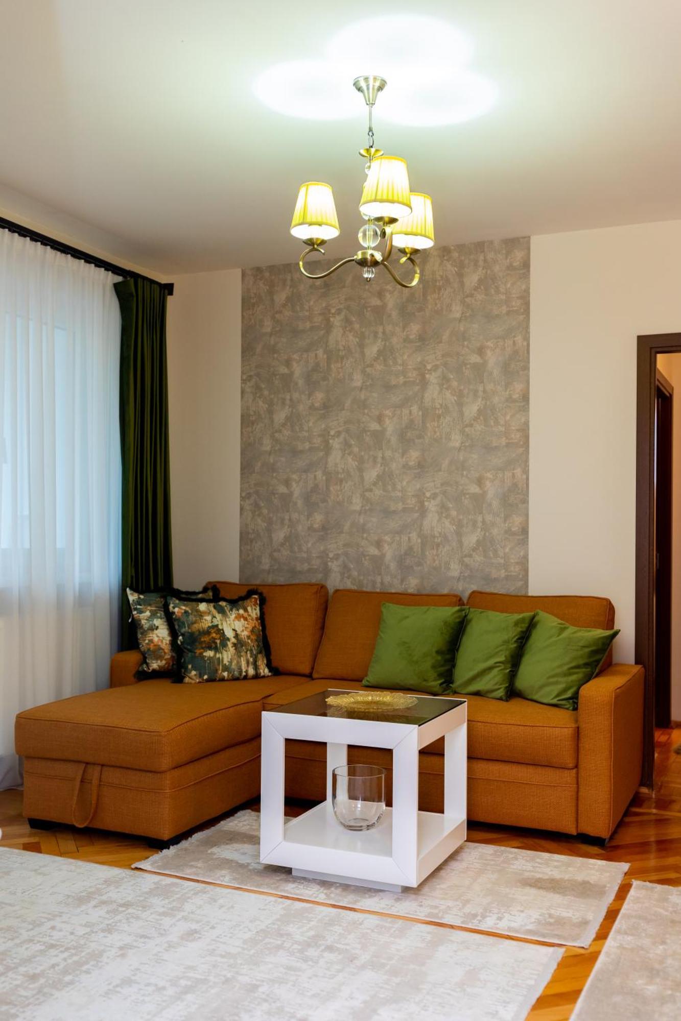 Apartament Octavia Hunedoara Exterior photo